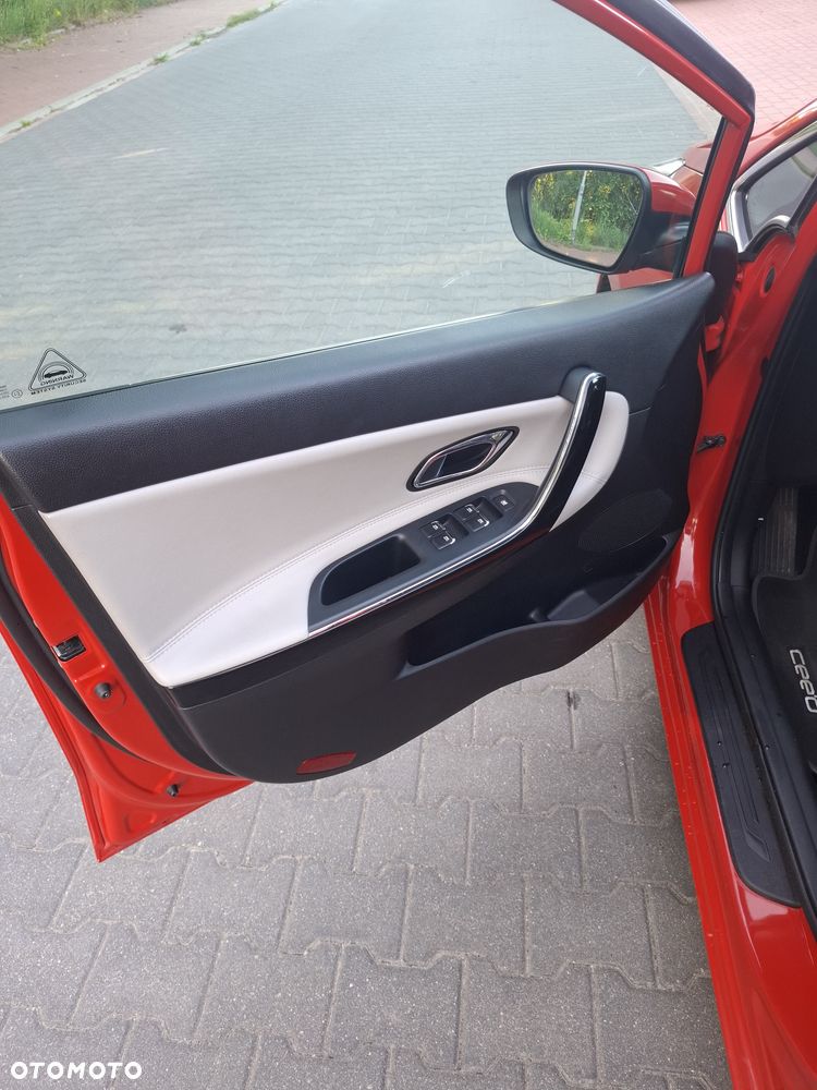 Kia Ceed 1.6 CRDi L - 30