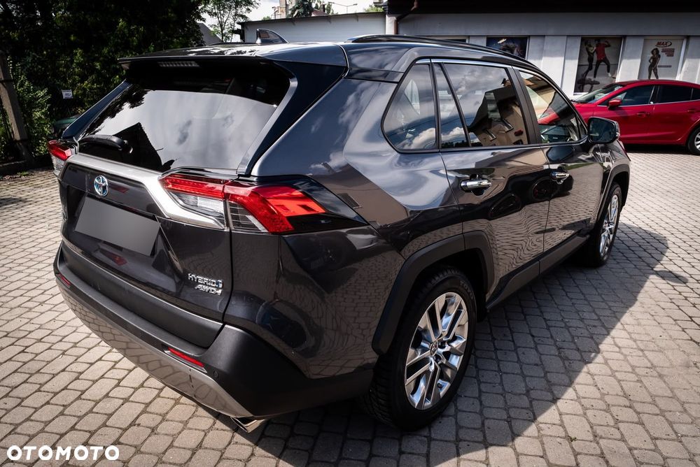 Toyota RAV4 - 18