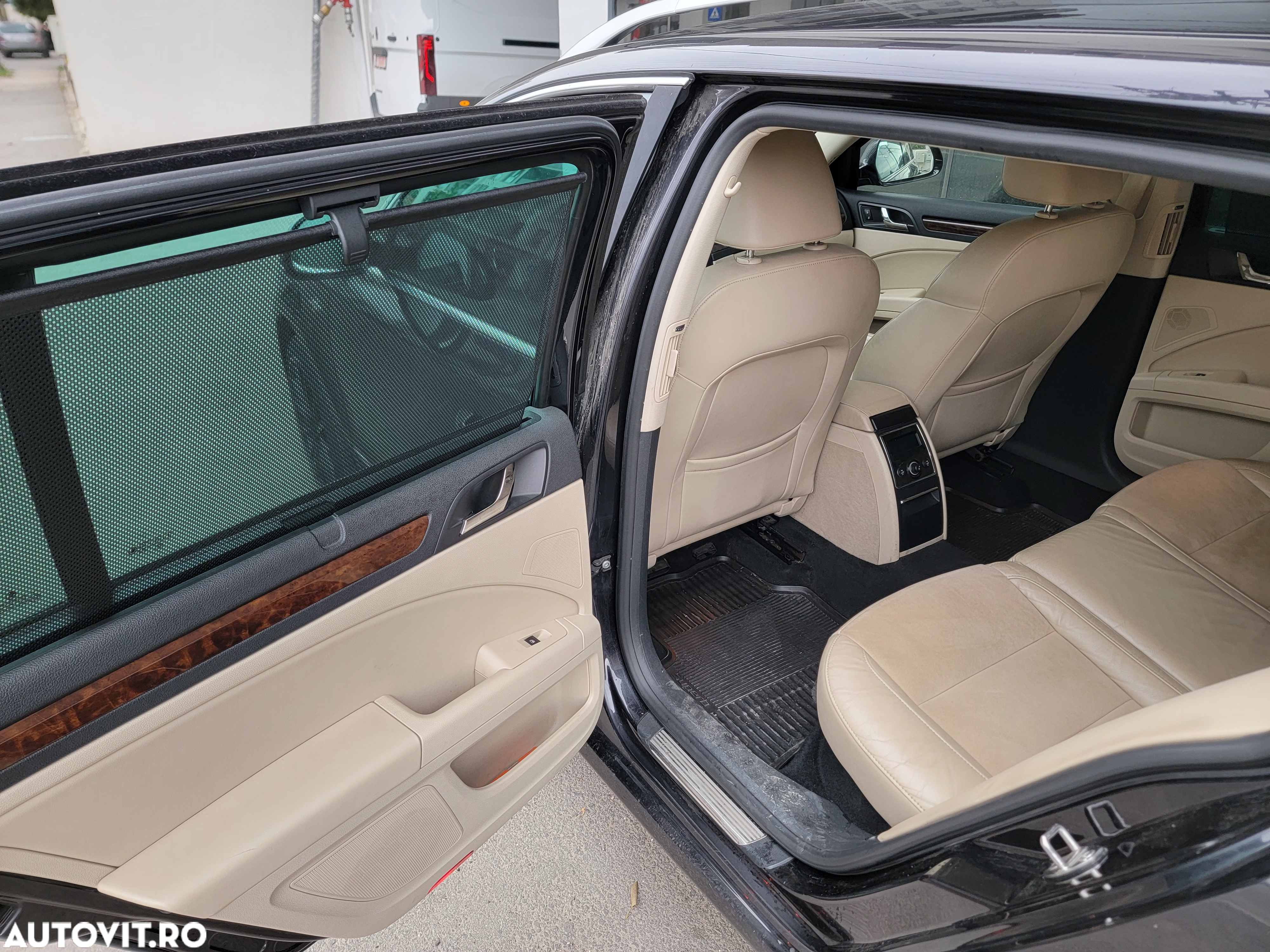 Skoda Superb Combi 2.0 TDI DSG L&K - 9