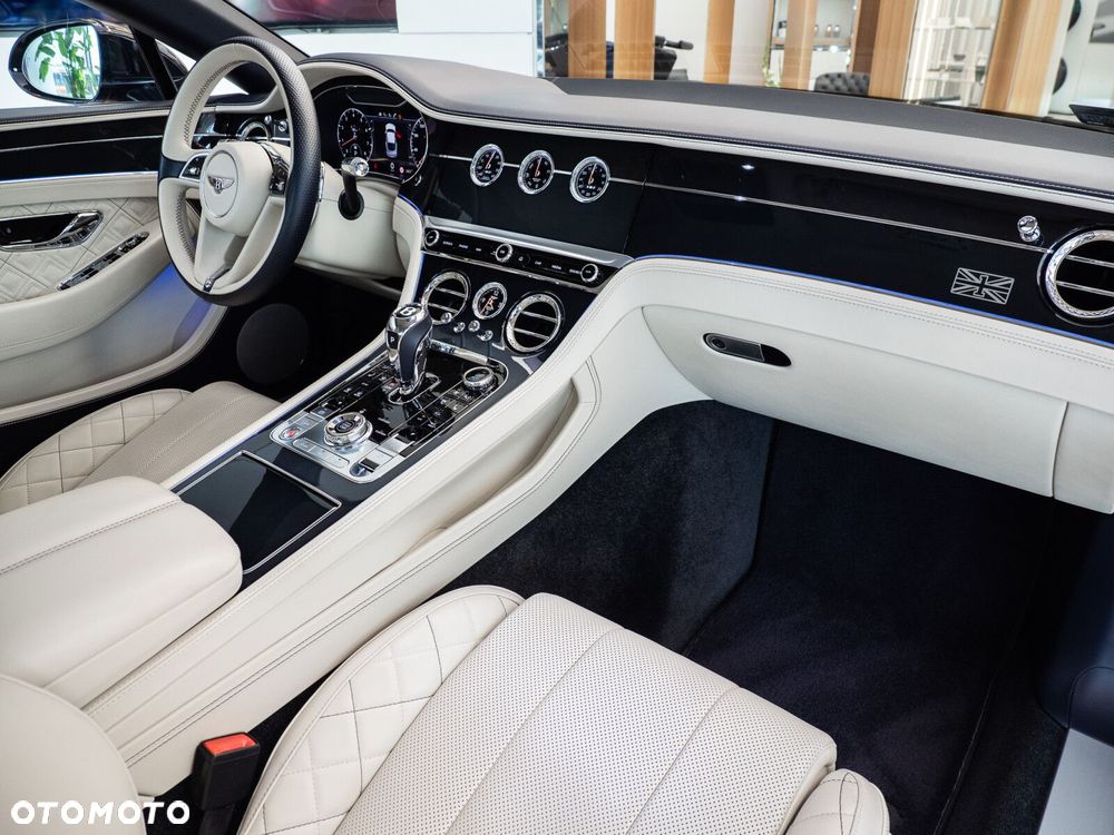 Bentley Continental GT - 17
