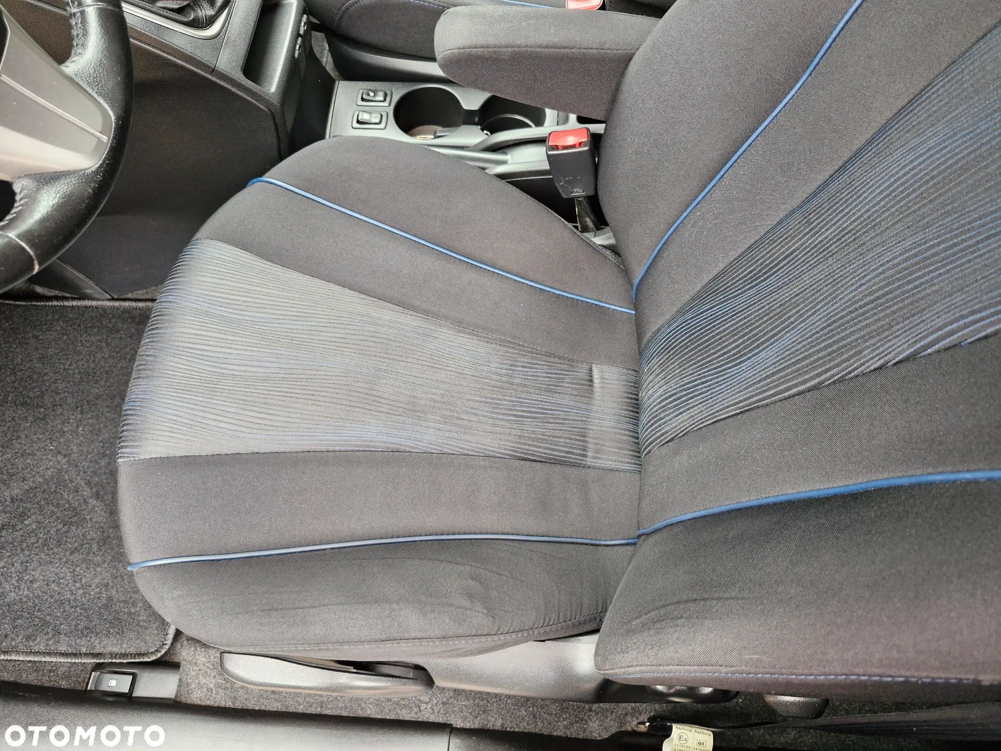 Mazda 5 1.8 Exclusive + - 21
