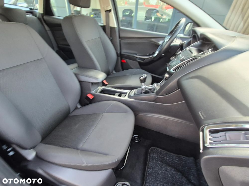 Ford Focus 1.0 EcoBoost SYNC Edition ASS - 32