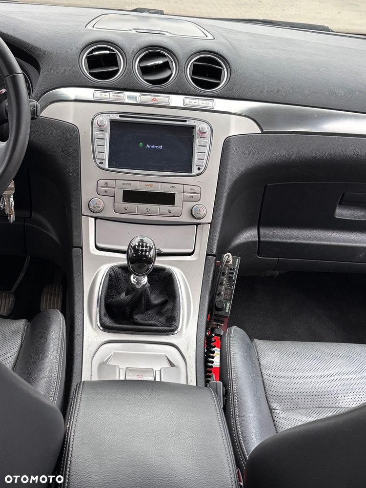 Ford S-Max - 6