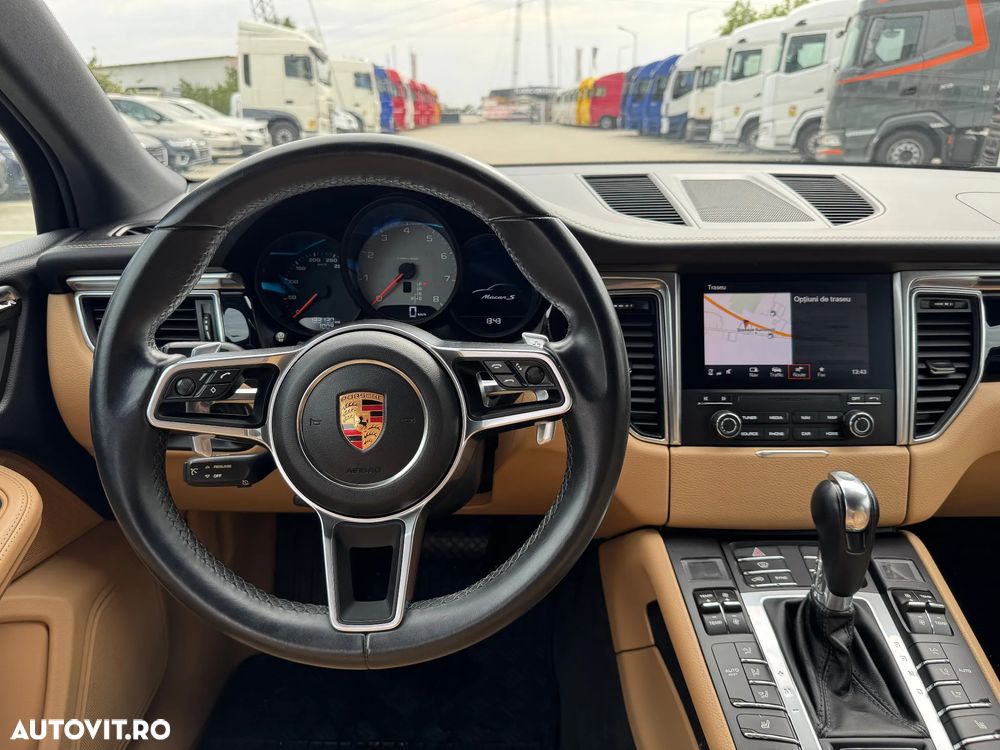 Porsche Macan 3.0 PDK S - 12