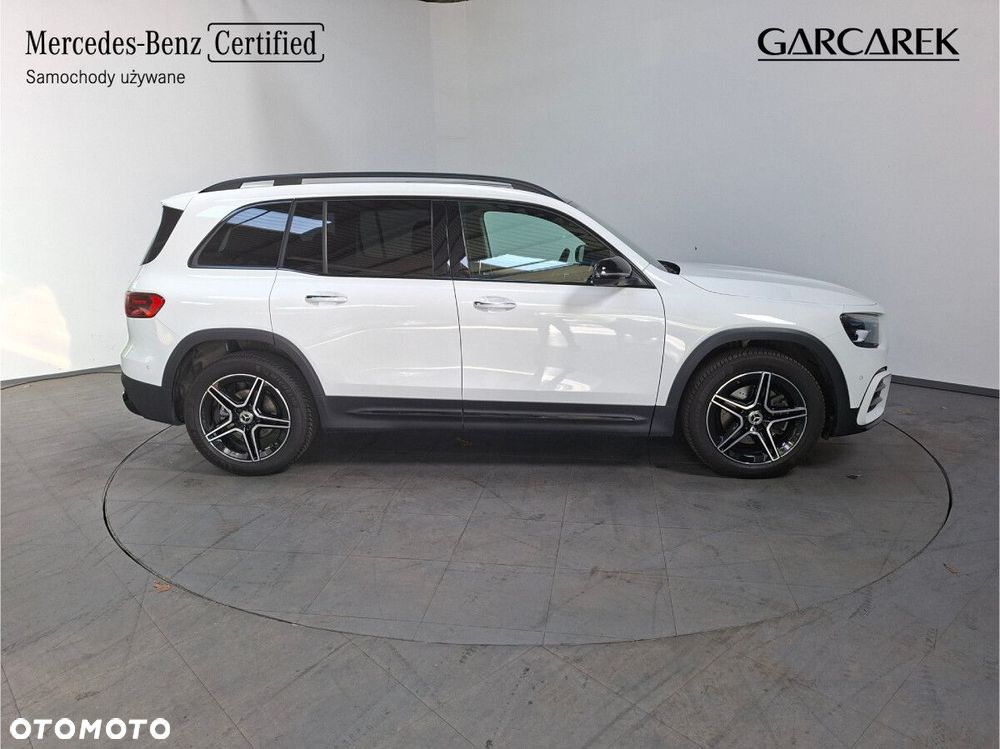 Mercedes-Benz GLB - 10