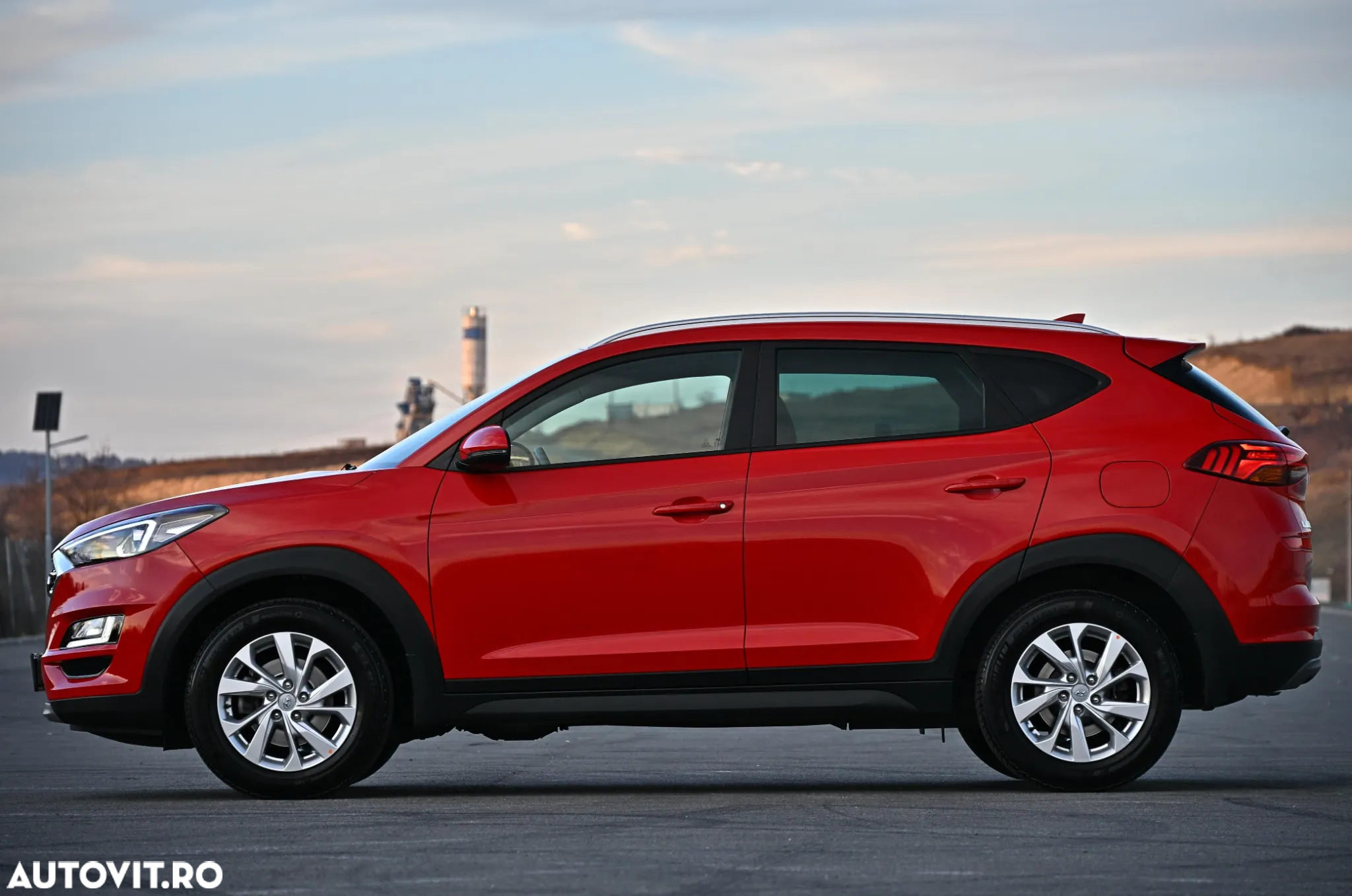 Hyundai Tucson 1.6 T-GDi 4WD 7DCT Style - 4