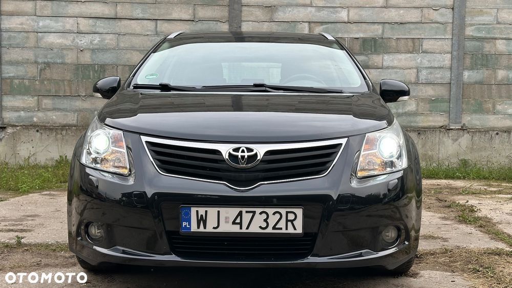 Toyota Avensis 1.8 Sol - 40