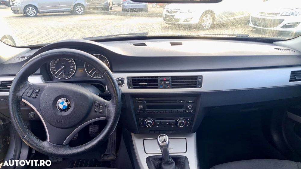 BMW Seria 3 318d Blue Performance - 5