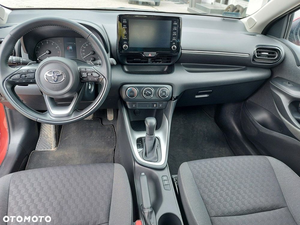 Toyota Yaris - 18