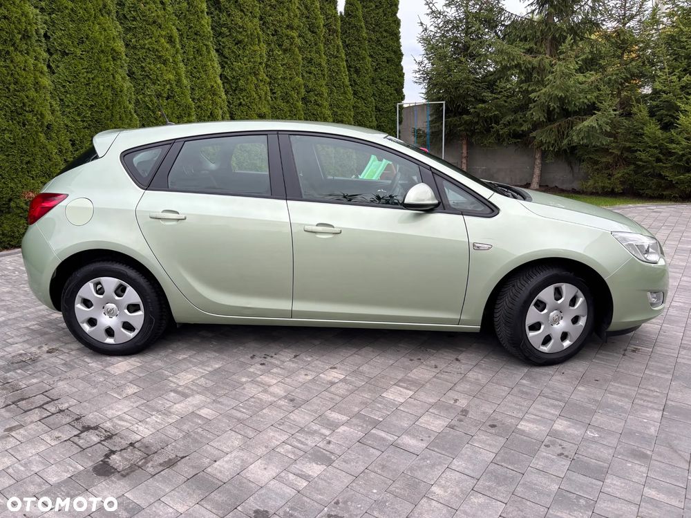 Opel Astra 1.4 EcoFLEX Selection - 4