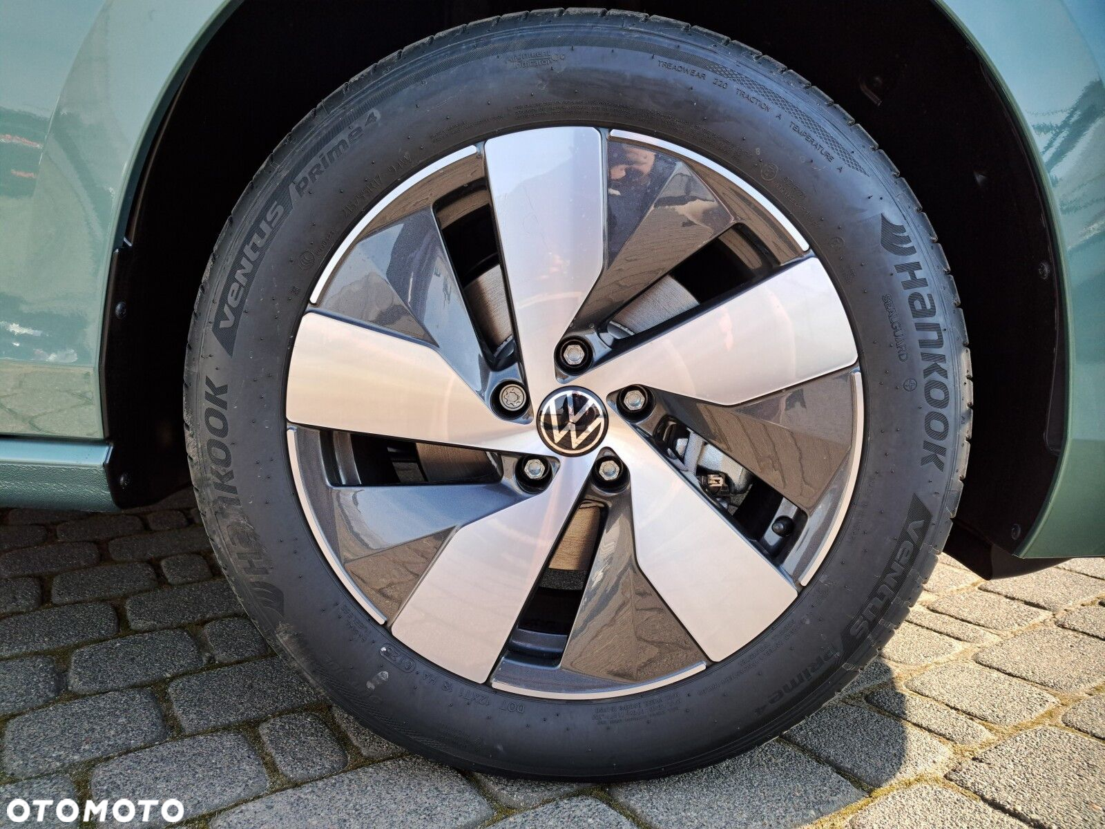Volkswagen Passat - 39