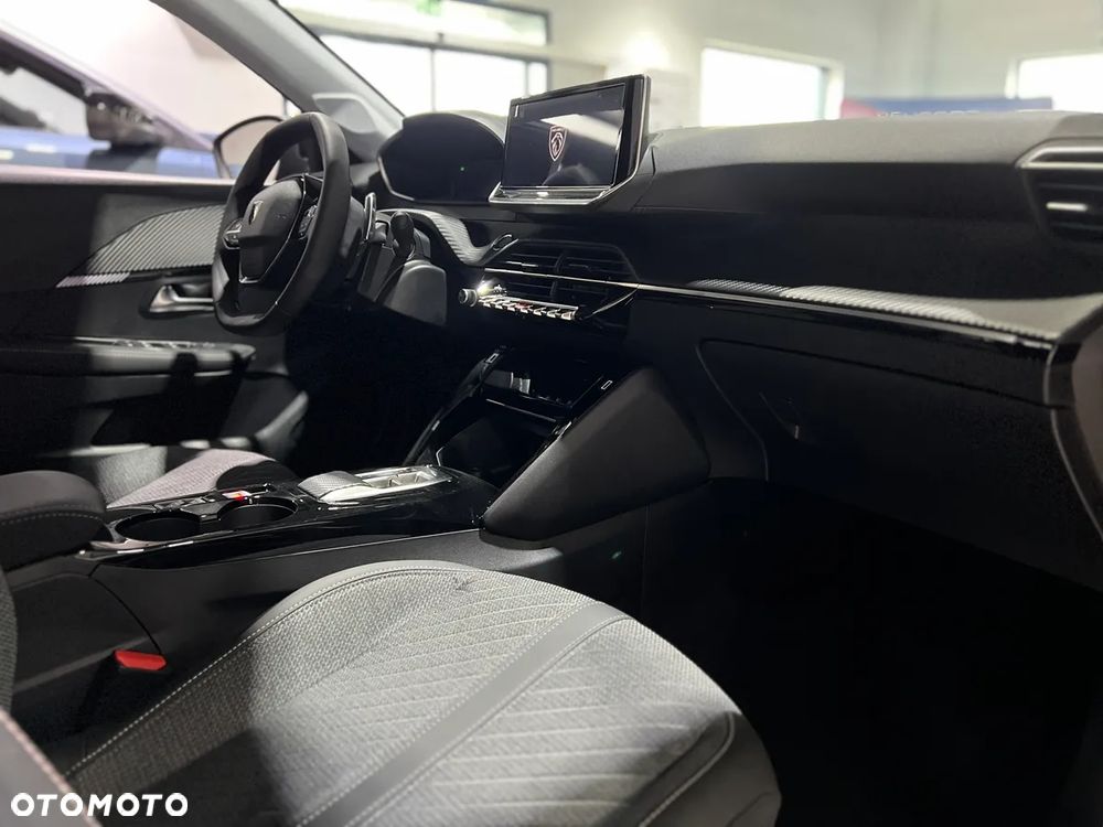 Peugeot 208 1.2 mHEV Allure - 9