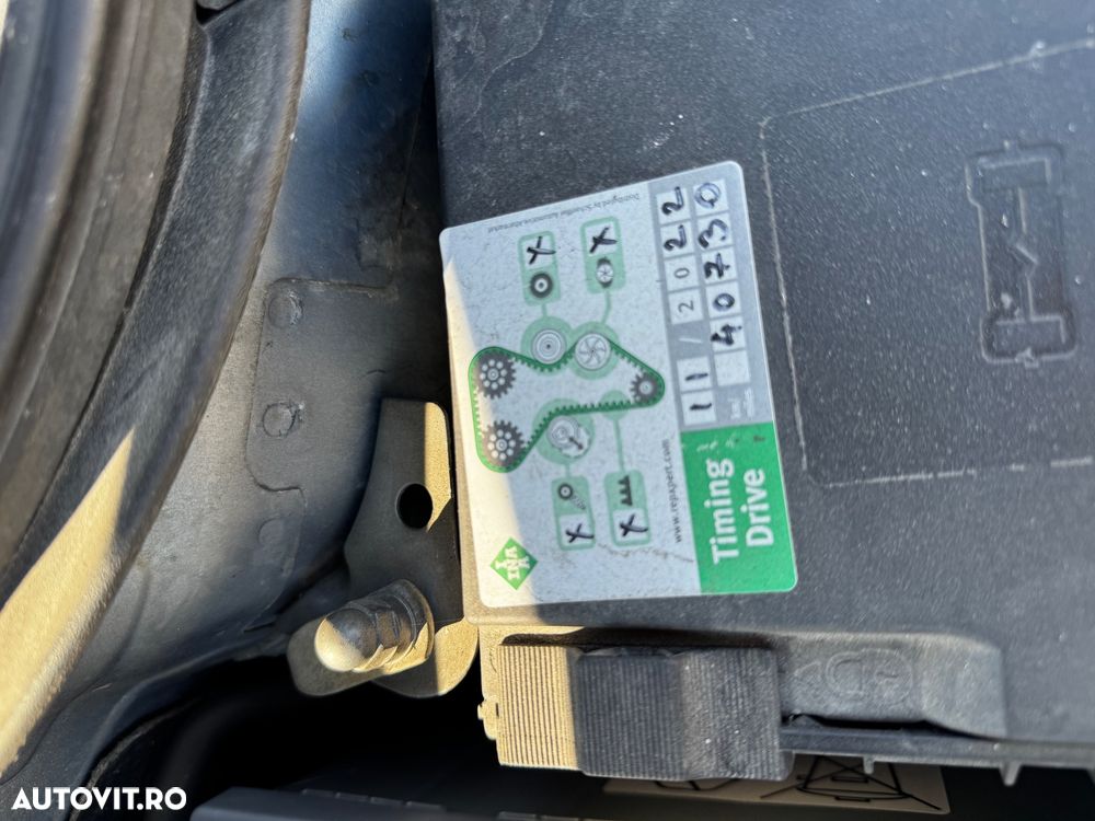 Volkswagen Passat 2.0 TDI Highline - 20