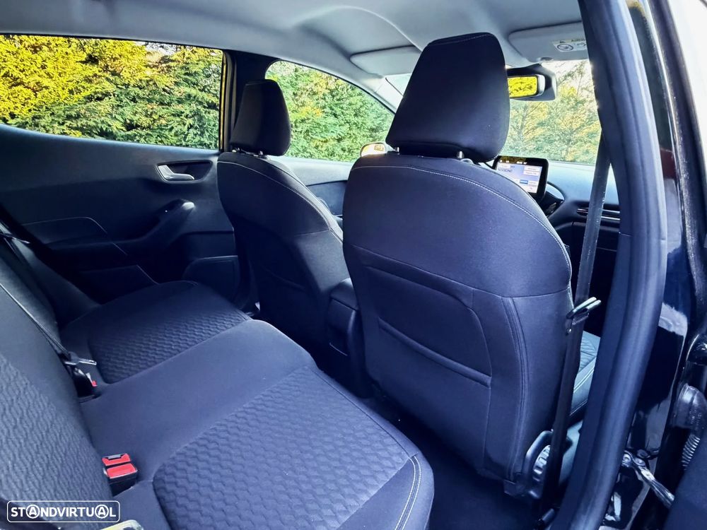 Ford Fiesta 1.0 EcoBoost S&S TITANIUM - 28