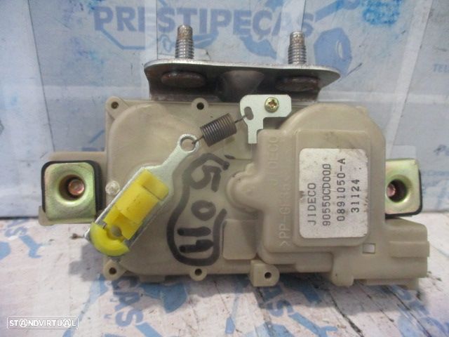 Fecho 90550CD000 NISSAN 350Z COUPE Z33 2004 3.5I 280CV 3P CINZENTO MALA 2 PINOS - 1