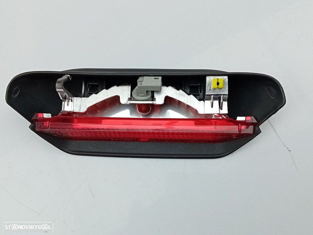 Luz stop adicional / 3º stop TOYOTA Yaris (_P1_) - 2