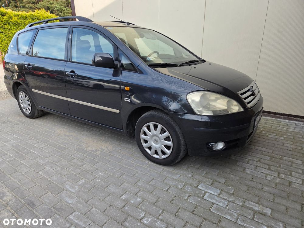 Toyota Avensis 2.0 D-4D Luna - 5