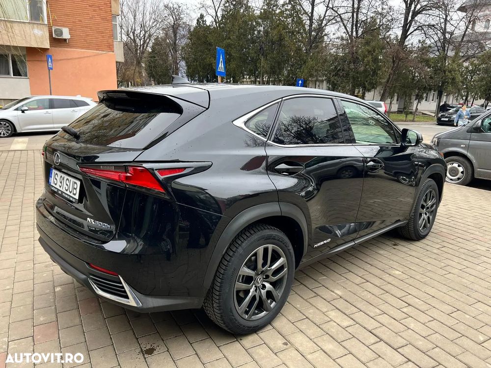Lexus Seria NX 300h AWD Executive Plus - 3