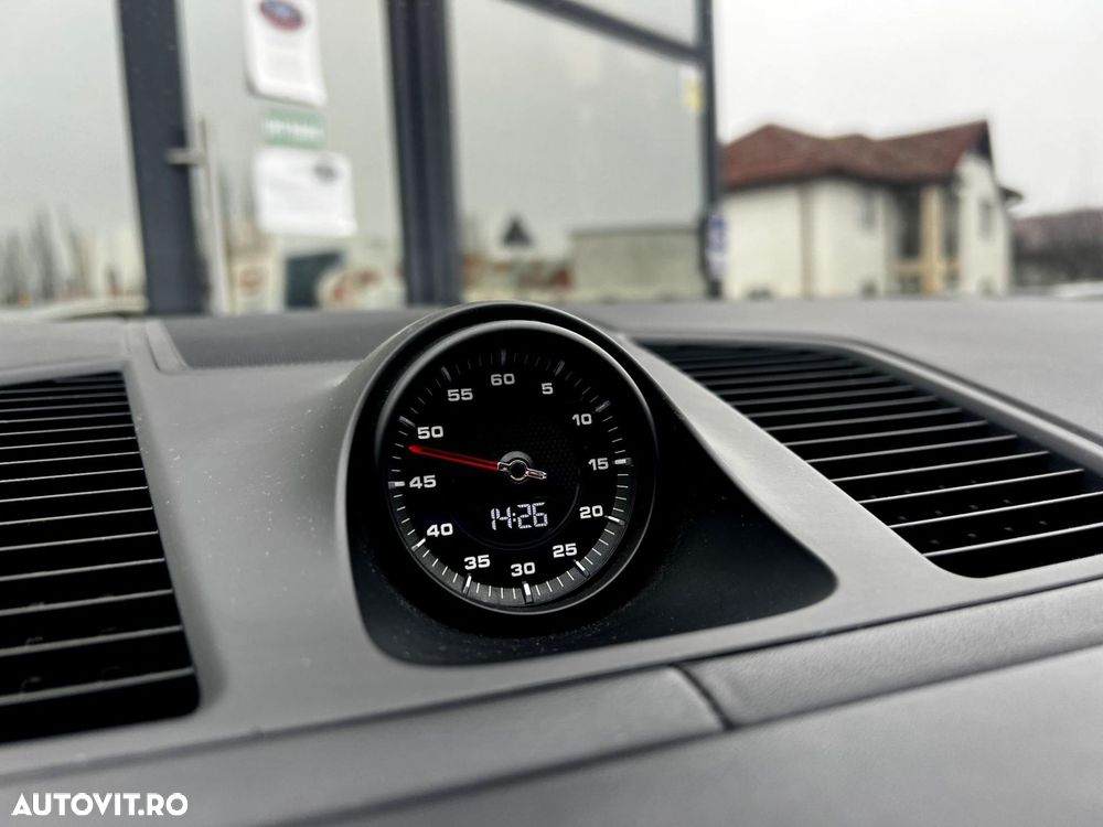 Porsche Cayenne Turbo - 23