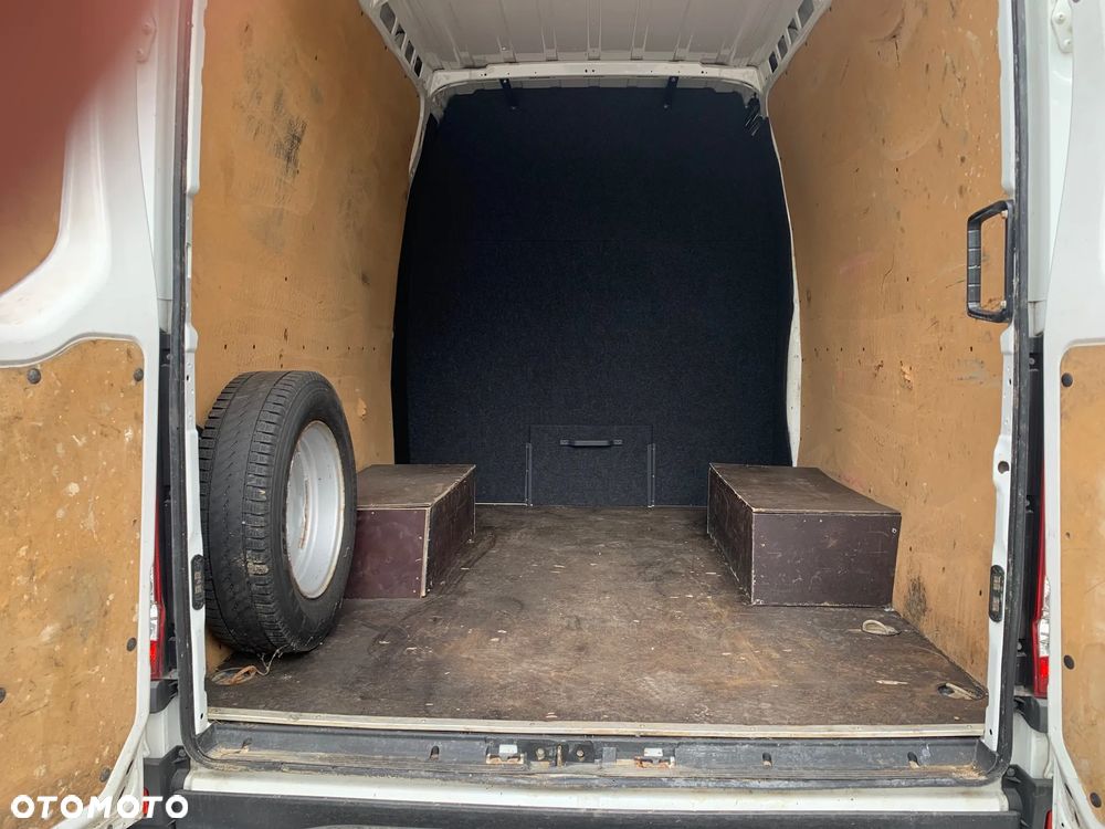 Iveco 35-140 doka, 7 osób, bliźniaki, 2019r. - 2