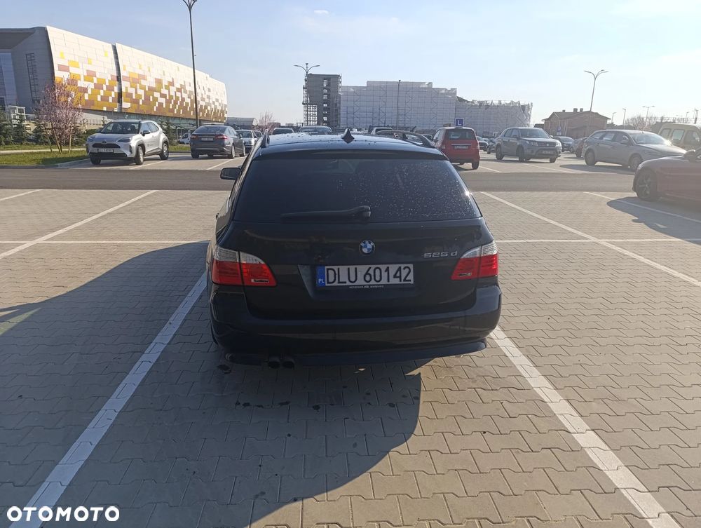 BMW Seria 5 525d - 6