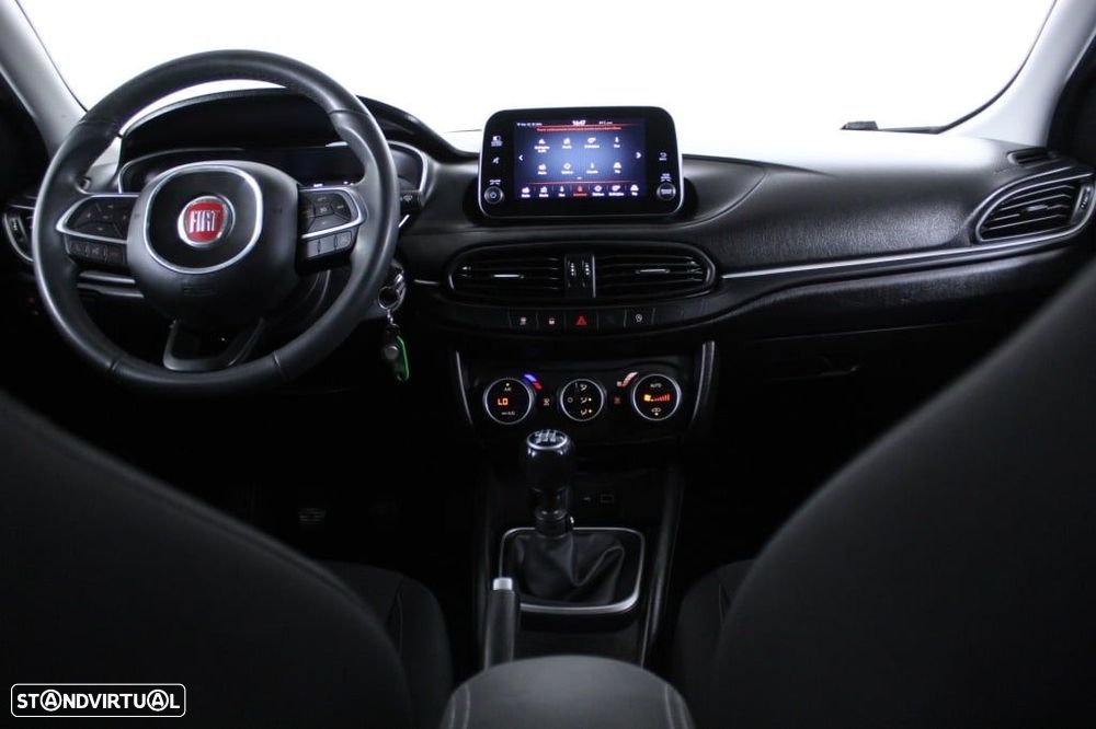 Fiat Tipo Station Wagon 1.6 M-Jet Lounge - 17