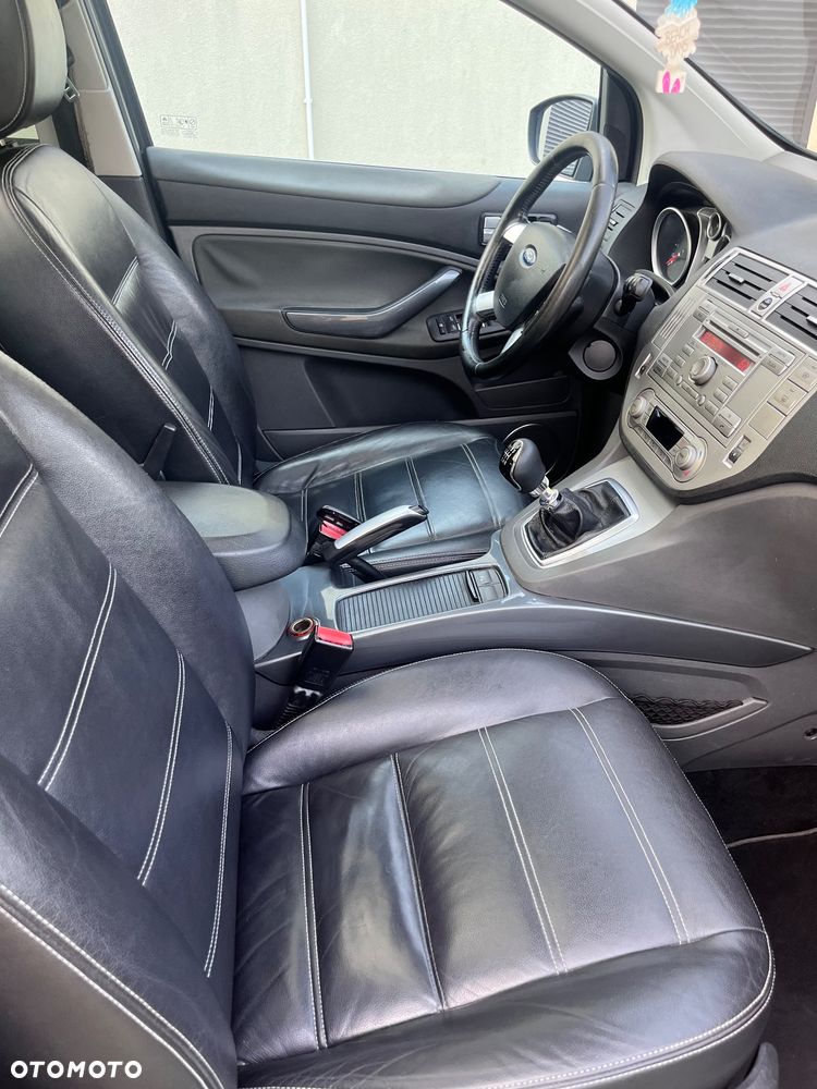 Ford Kuga 2.0 TDCi Titanium - 6
