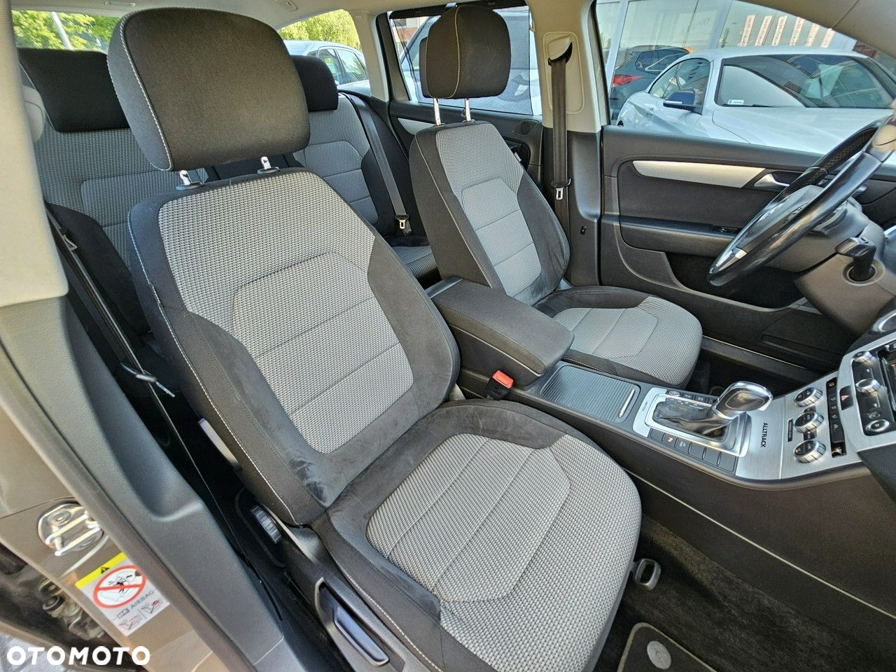 Volkswagen Passat Alltrack - 9