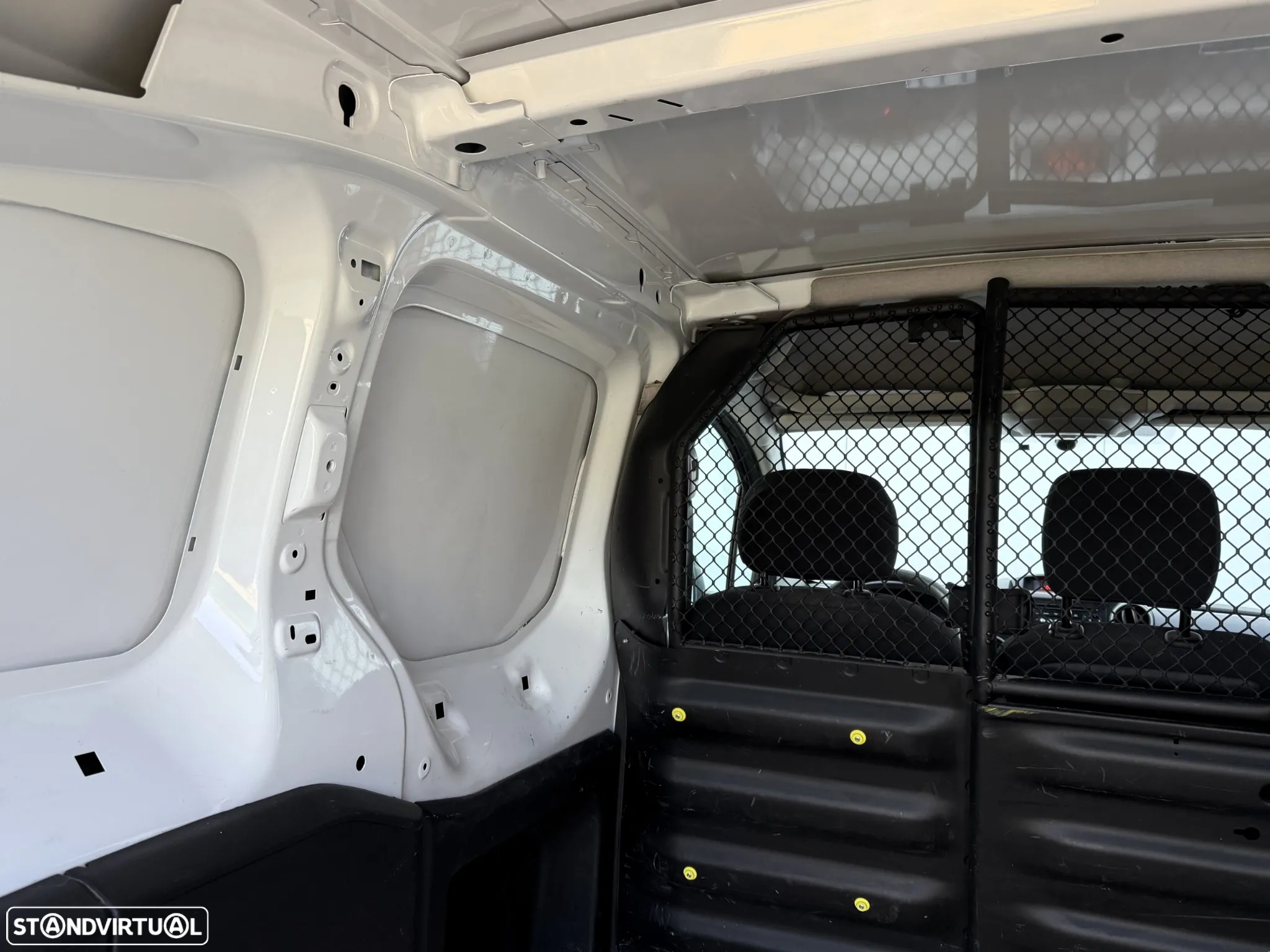 Citroën Berlingo 1.6 BlueHDi 100 Longa - 14