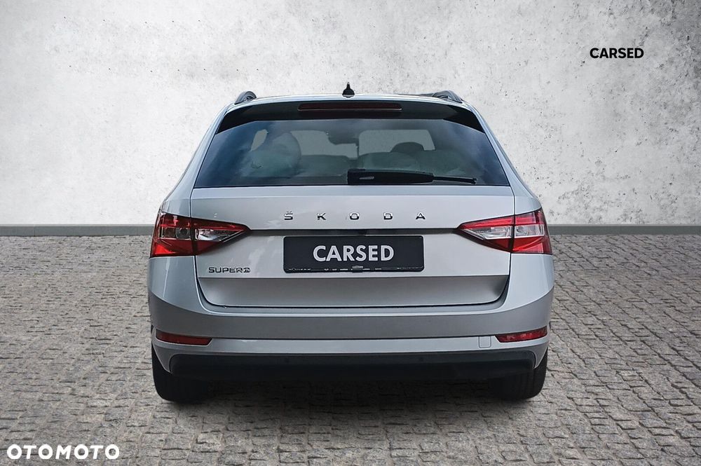 Skoda Superb 2.0 TDI SCR Ambition DSG - 4