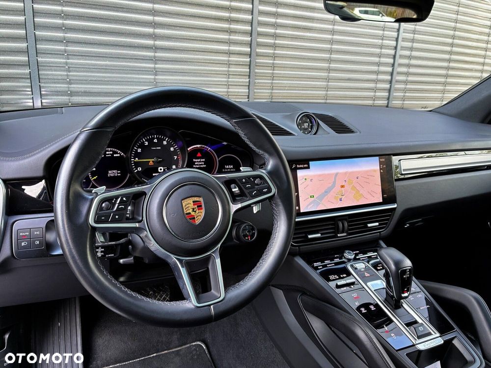Porsche Cayenne - 17