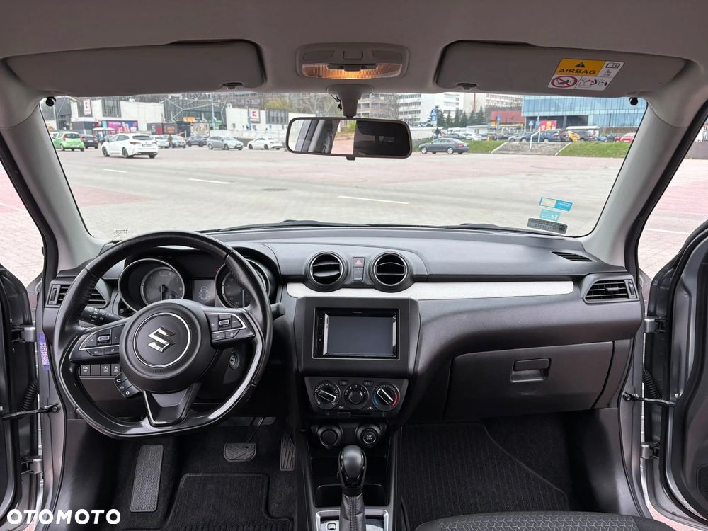 Suzuki Swift 1.2 Dualjet SHVS Premium CVT - 12