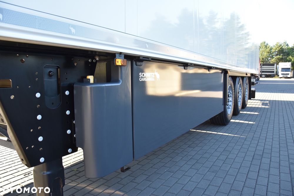Schmitz Cargobull CHŁODNIA CARRIER VECTOR 1550 ELEKTRYKA / 4 RYGLE / OŚ PODNOSZONA / PALECIARA / DRUKARKA / STAN IDELNY JAK NOWY ! - 16