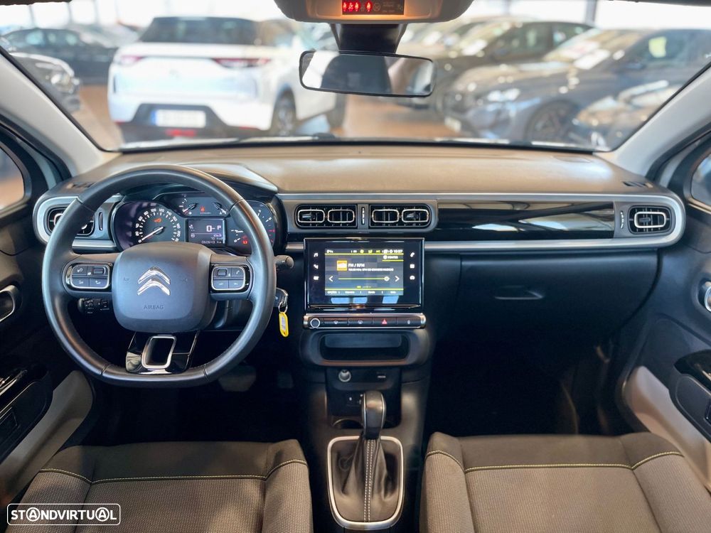 Citroën C3 1.2 PureTech Shine EAT6 - 24