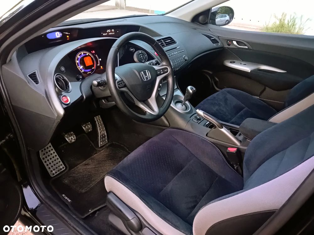 Honda Civic 1.8i-VTEC Executive - 9