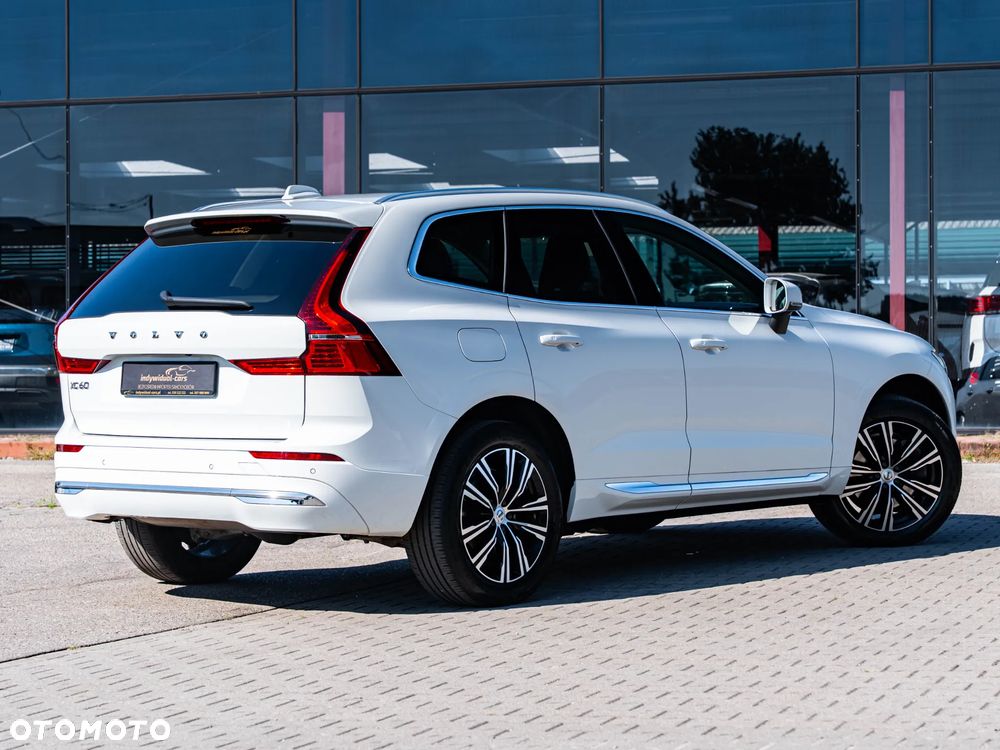 Volvo XC 60 B4 D AWD Ultimate Bright - 13
