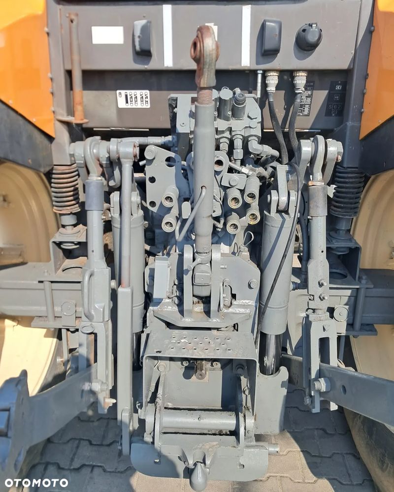 Renault Ares 626RZ - 9