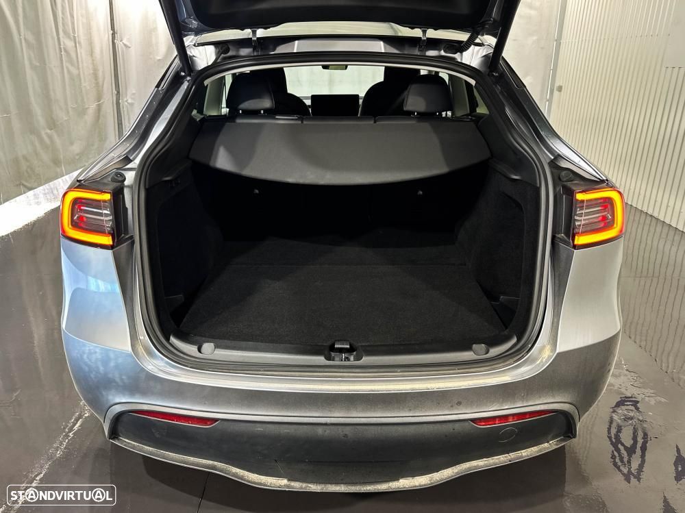 Tesla Model Y Performance Dual Motor AWD - 55
