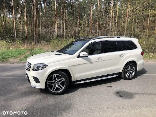 Mercedes-Benz GLS 500 4-Matic - 4