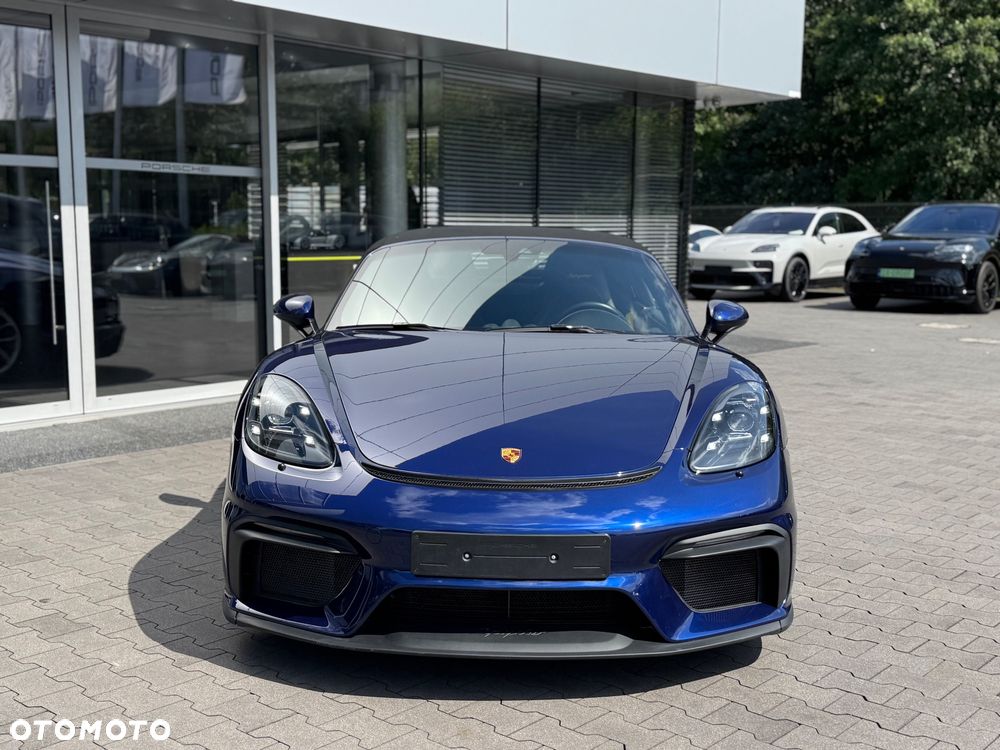 Porsche 718 Spyder - 9