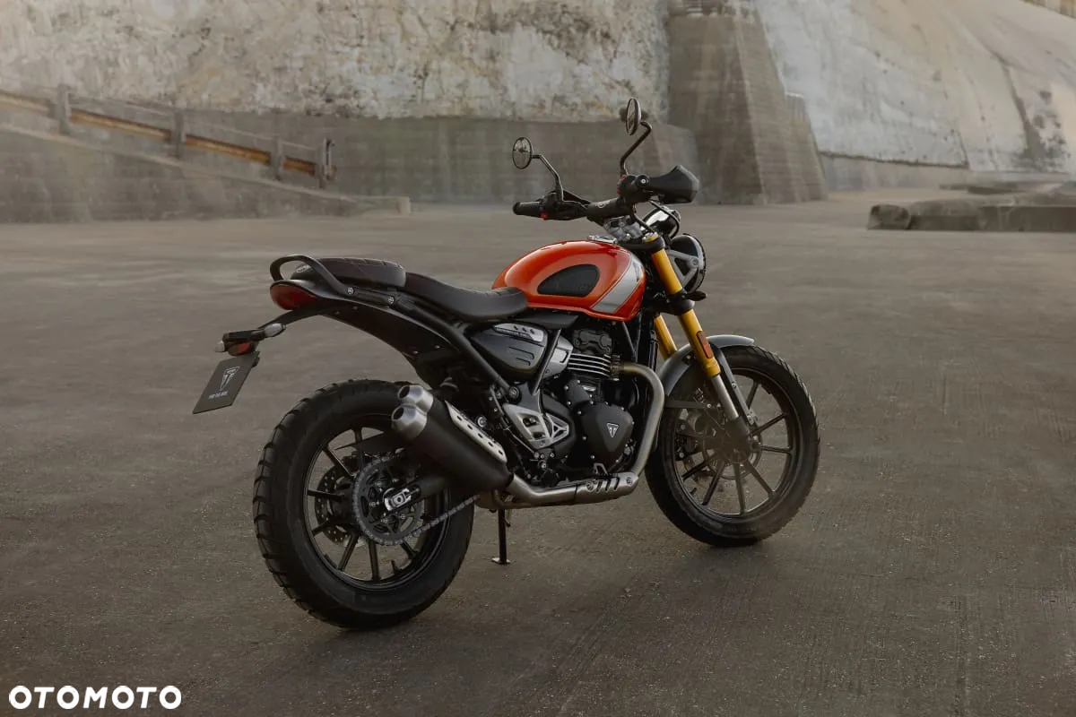 Triumph Scrambler - 13