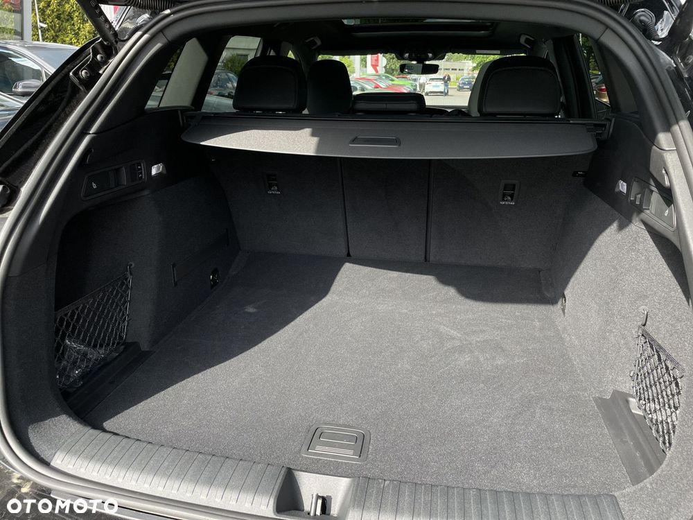 Audi Q6 e-tron - 7