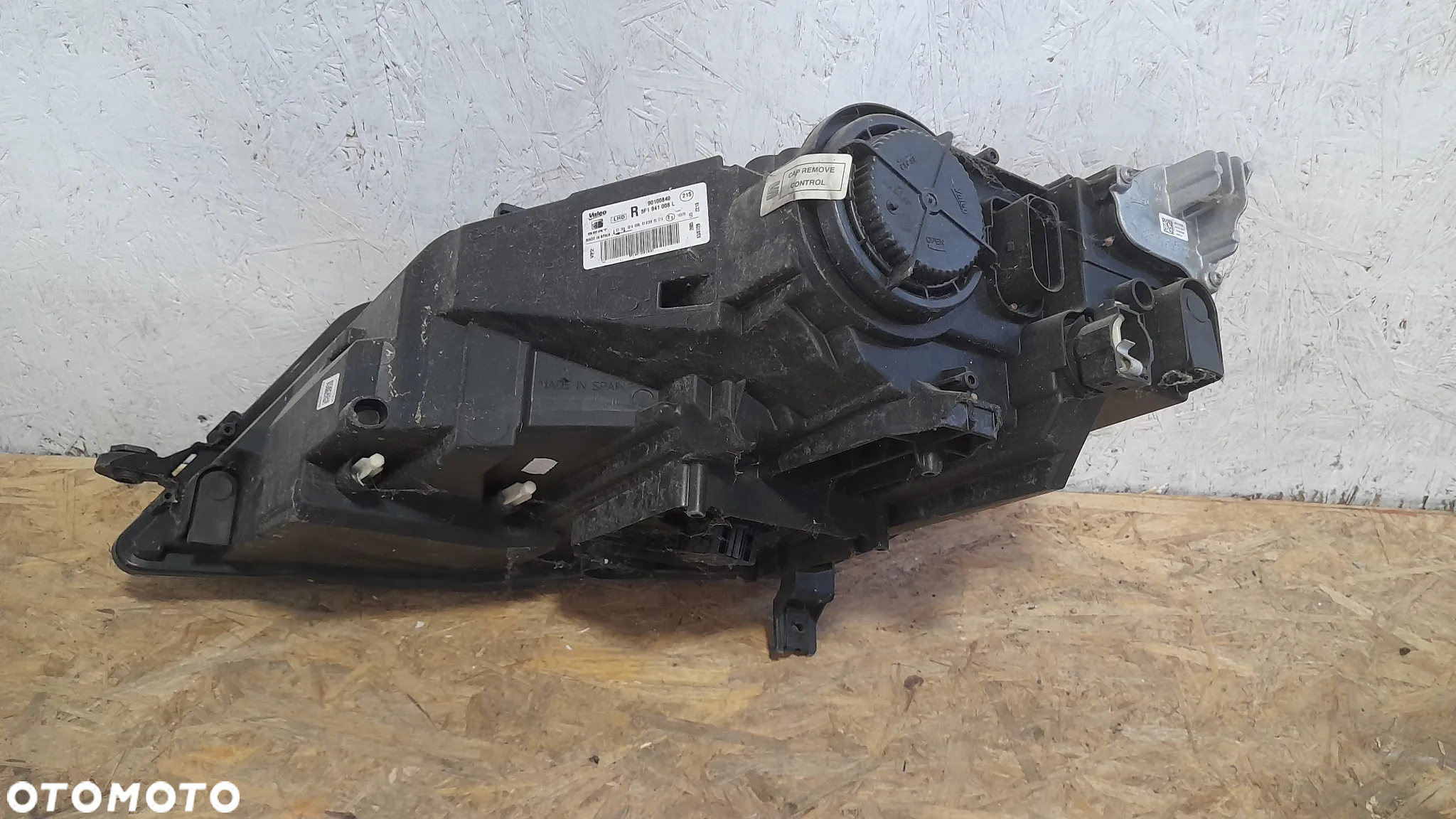 lampa reflektor prawy prawa leon 3 III 5f1941008l - 3
