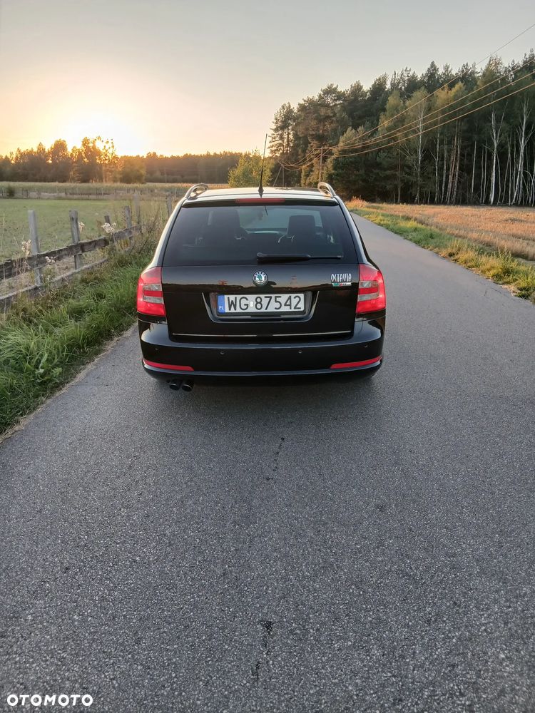 Skoda Octavia 2.0 TDI RS - 6