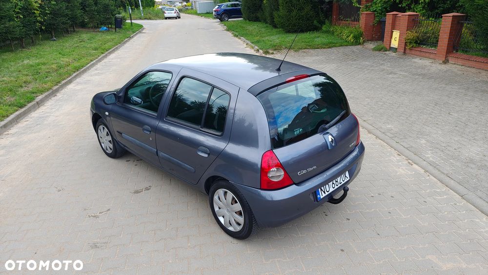 Renault Clio - 12