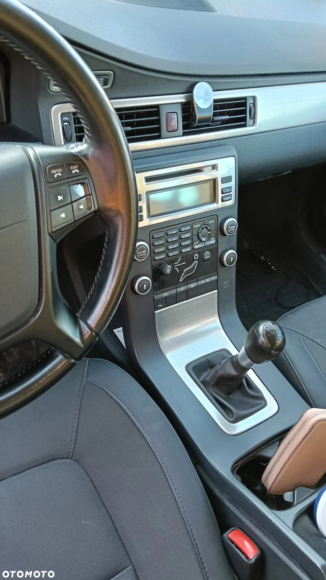Volvo V70 2.0D Momentum - 9
