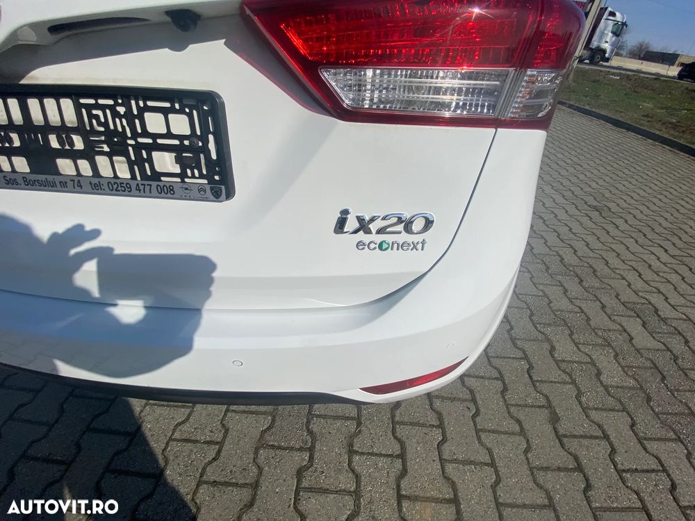 Hyundai ix20 - 11