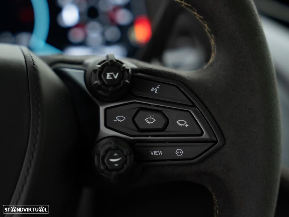 Lamborghini Revuelto - 19