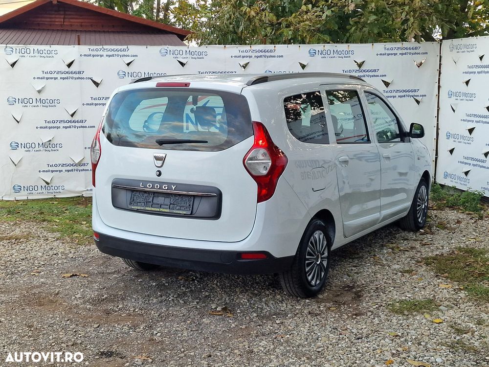 Dacia Lodgy SCe 100 Essential - 3