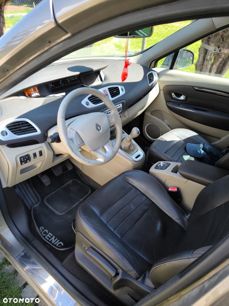 Renault Scenic 1.4 16V TCE Bose Edition - 1
